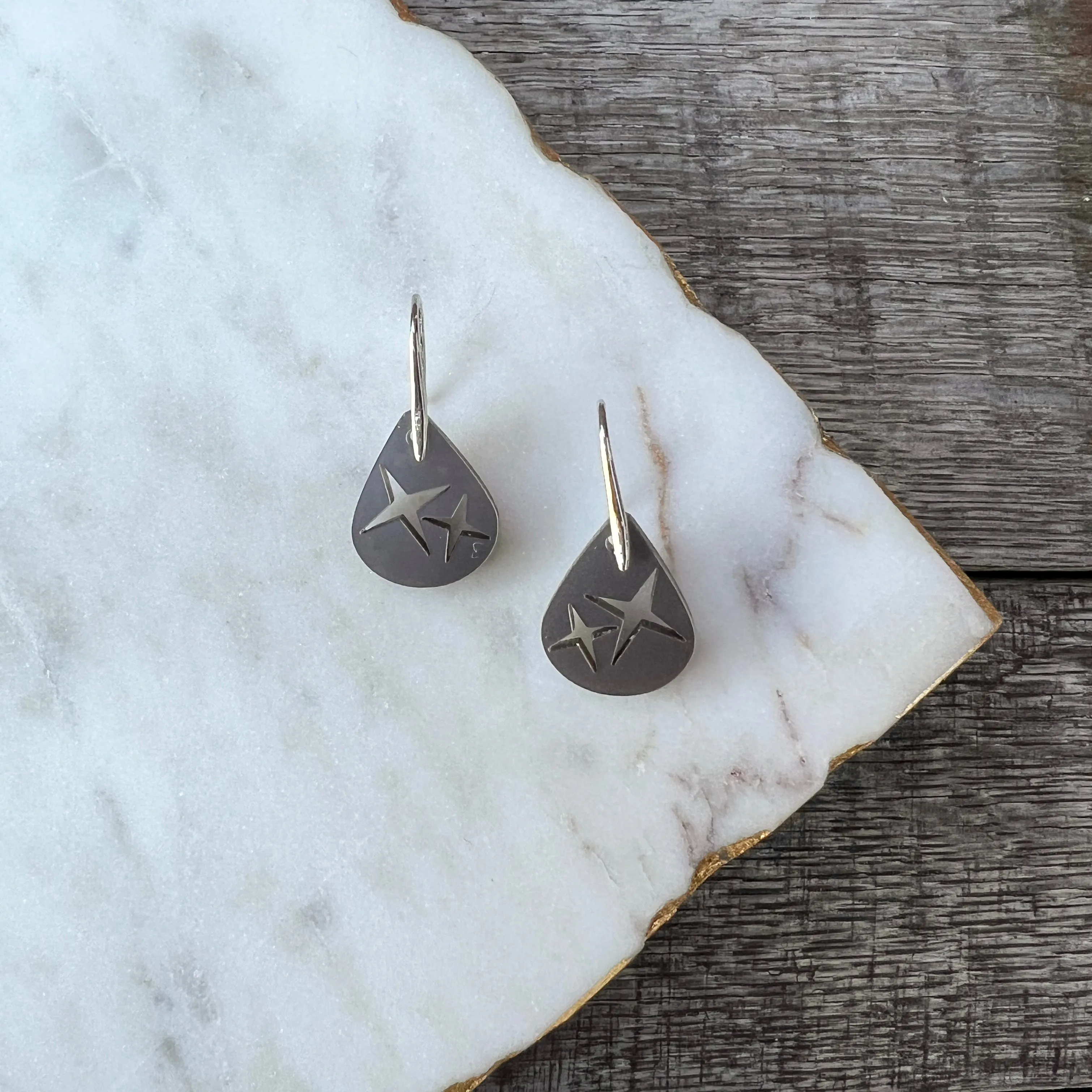 Tiny Teardrops - Gunmetal - Acrylic Earrings